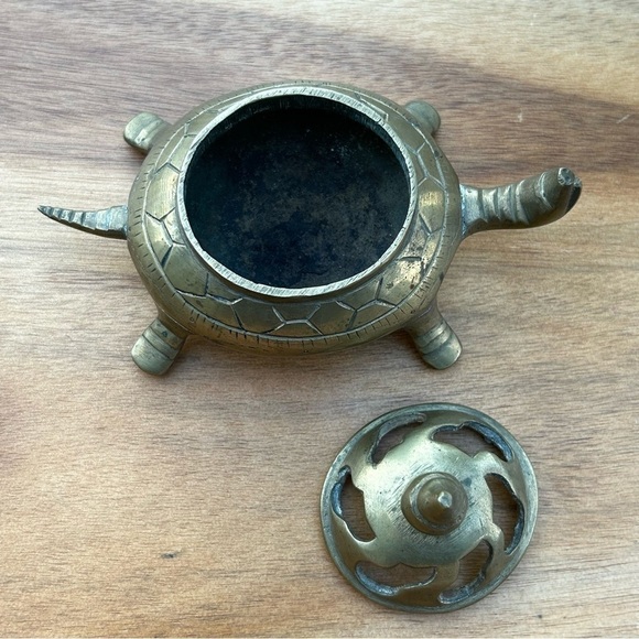 Vintage Brass Turtle with removal Top | Incense Burner - Picture 4 of 5
